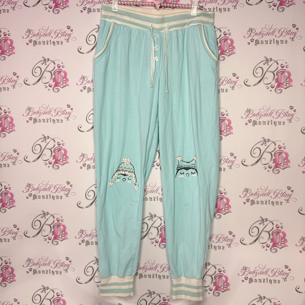 La vie en rose pants joggers penguin 🐧 in toque stripes white cream baby blue